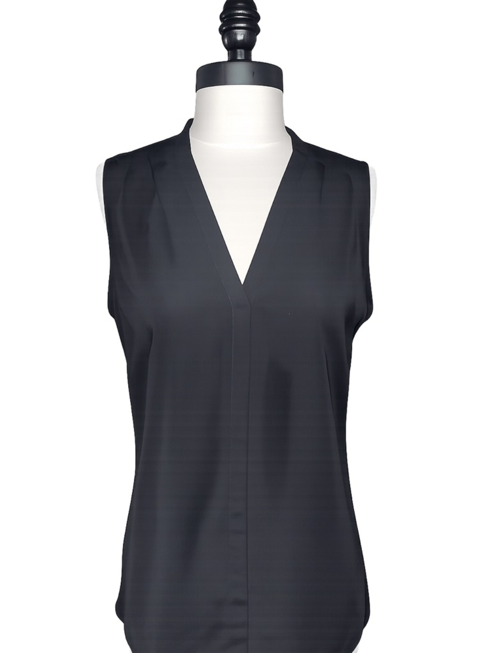 ZOZO Black Sleeveless Blouse |‎ V-Neck Flowy Tunic Top Size M